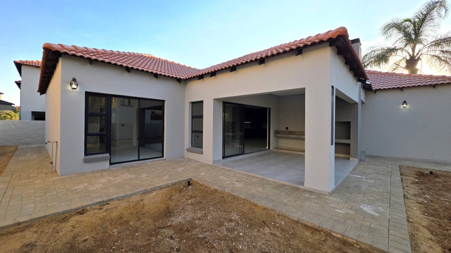 4 Bedroom Property for Sale in Melodie North West